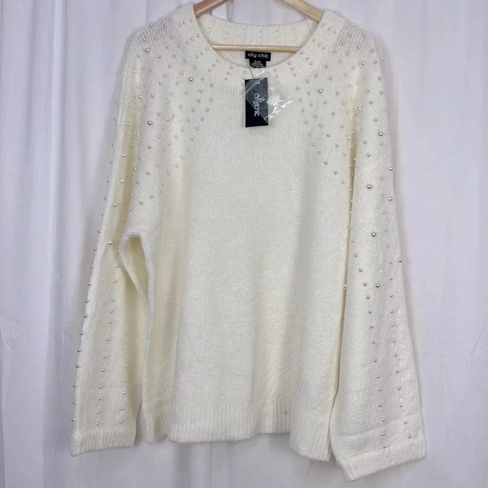 City Chic New Women’s‎ XL/22 Imitation Pearl Crewneck Sweater